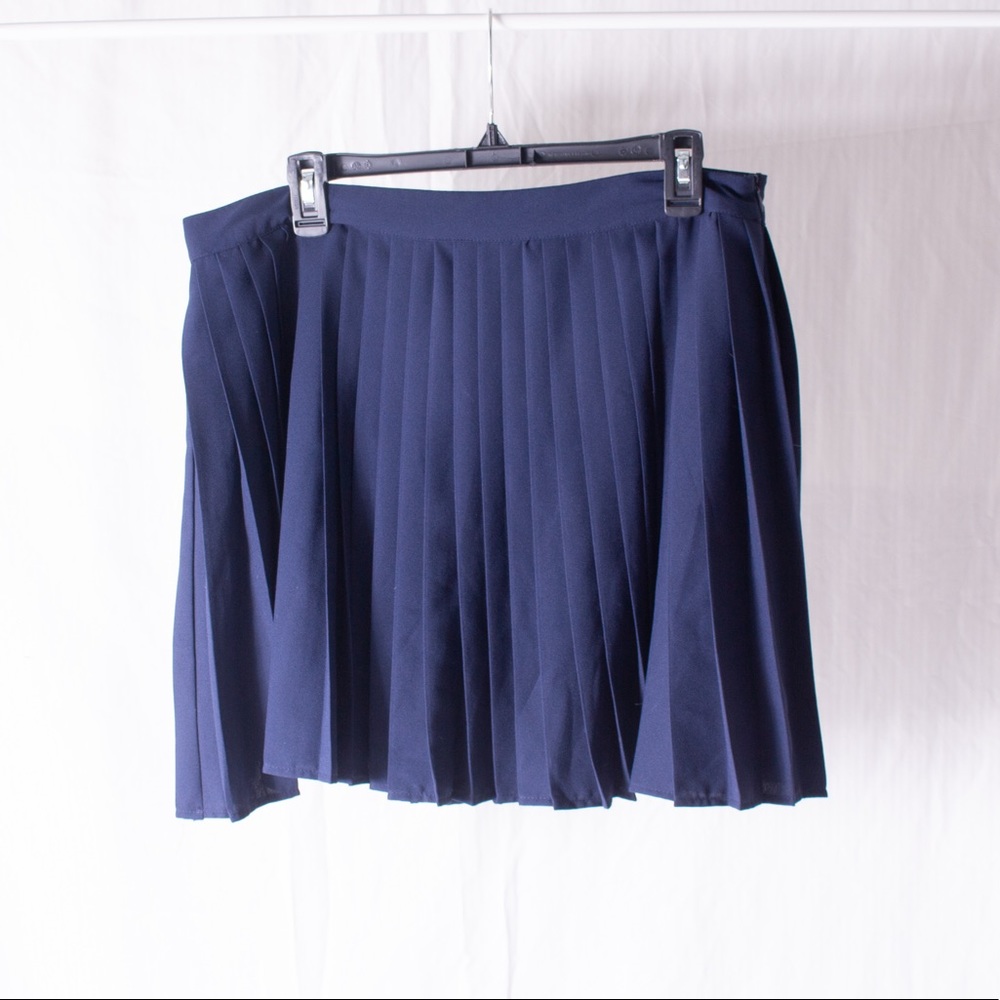Forever21+ Mini Skirt Pleated size 1X